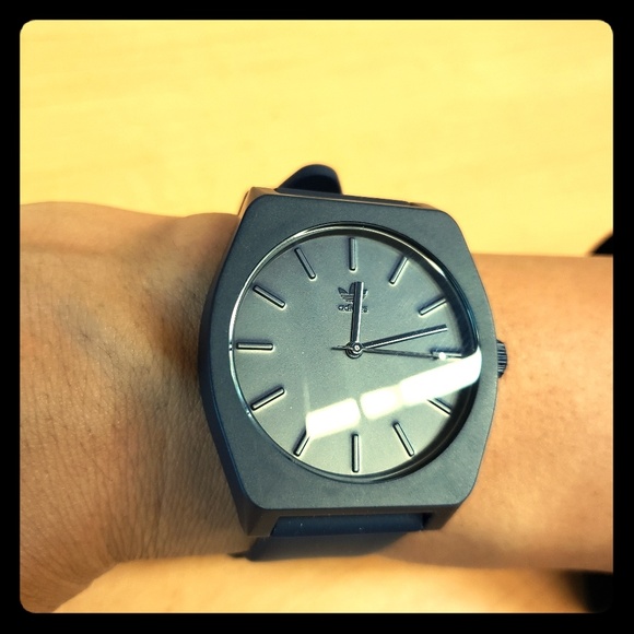 adidas junior watch